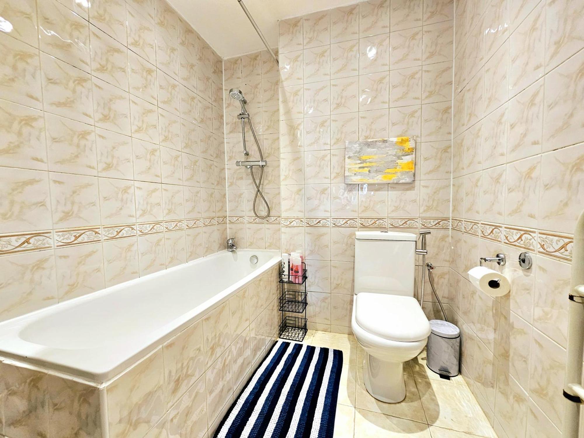 Bright & Spacious Home In Building With Lift, Right Next To Bayswater Station - Walk To Kensington Palace, Hyde Park, Little Venice & Notting Hill لندن المظهر الخارجي الصورة
